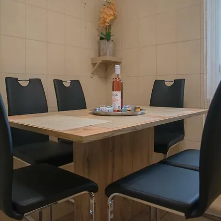Brendon Apartman * Siofok